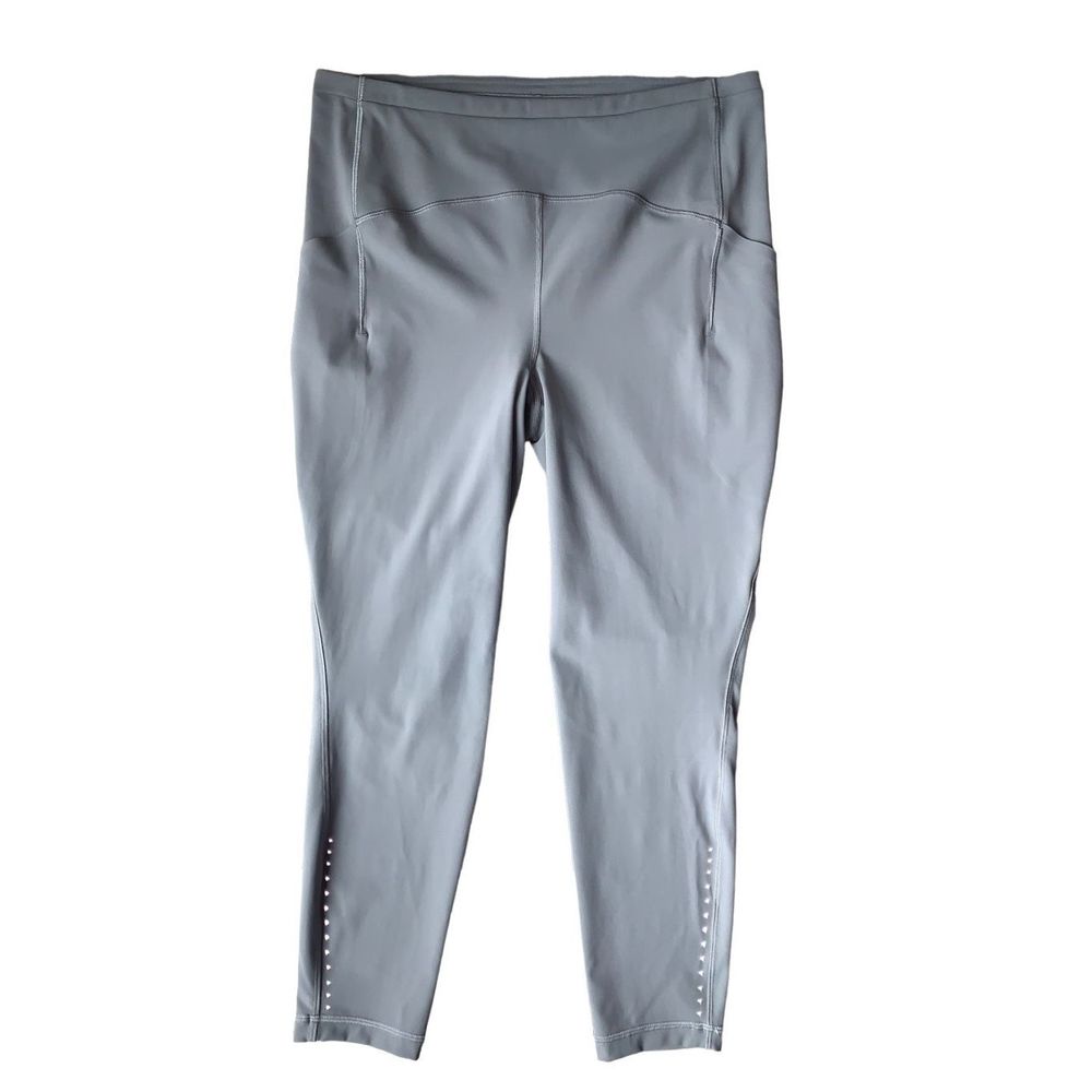 Lululemon Swift Speed High-Rise Tight 28"
Brushed Luxtreme - Picture 8 of 16